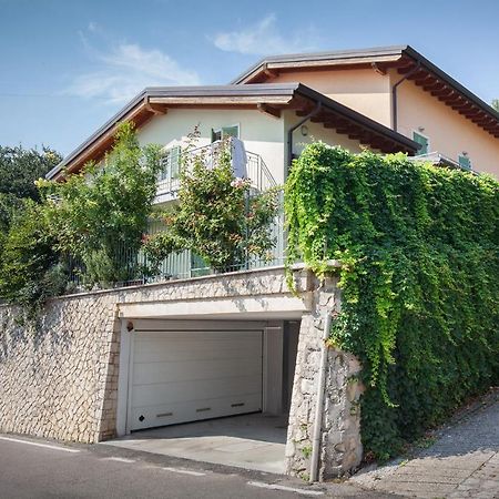 Casa Nadia - 3 Minuti Dall'Ospedale Negrar Exteriör bild
